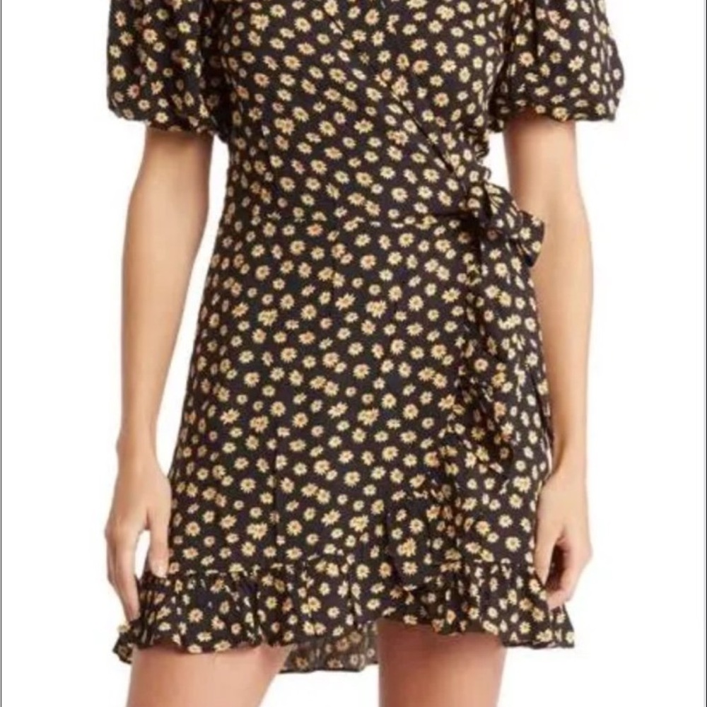WeWoreWhat Black and Yellow Floral Mini Dress